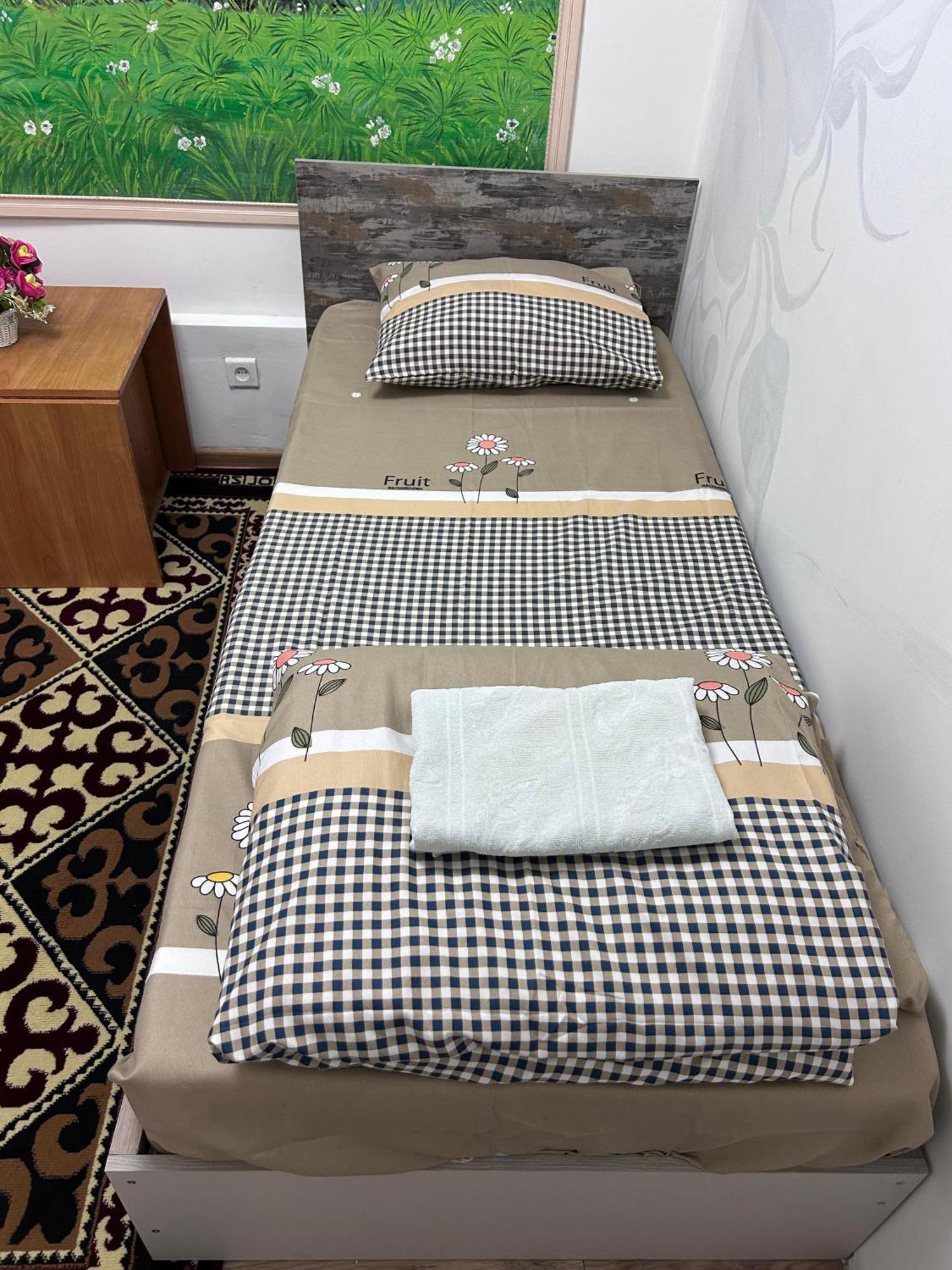 Appartement Милый Дом à Tokmok Extérieur photo